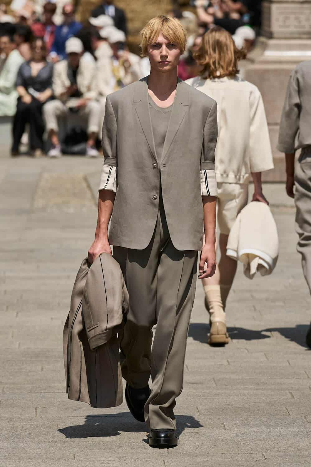Ermenegildo Zegna XXX Couture ショートストール2 ERMENEGILDO ZEGNA XXX WINTER 2021 COLLECTION | CRASH Magazine